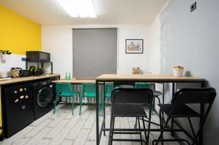 Хостелы Хостел 128 Минск Спальное место на двухъярусной кровати в общем номере для мужчин и женщин-3