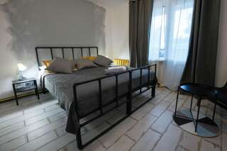 Хостелы Хостел 128 Минск Семейный номер с террасой-5