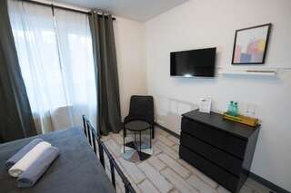 Хостелы Хостел 128 Минск Семейный номер с террасой-9