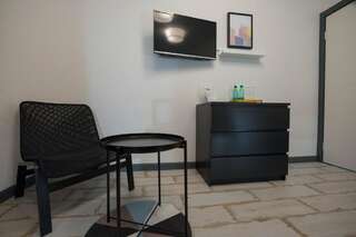 Хостелы Хостел 128 Минск Семейный номер с террасой-11