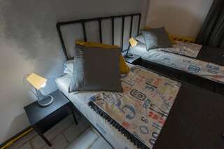 Хостелы Хостел 128 Минск Семейный номер с террасой-12