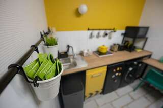 Хостелы Хостел 128 Минск Семейный номер с террасой-26