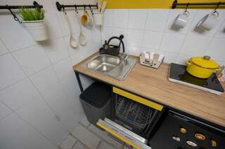 Хостелы Хостел 128 Минск Семейный номер с террасой-29